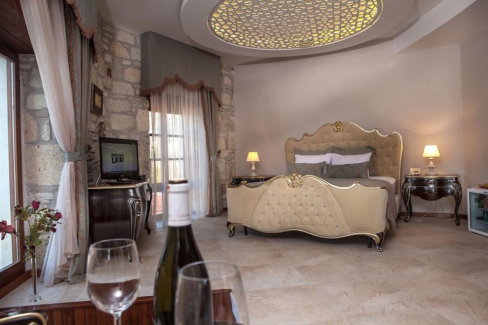 Otel La Petra 3*
