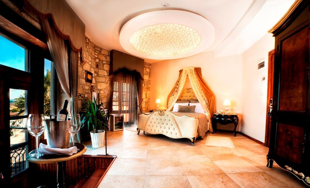 Otel La Petra 3*
